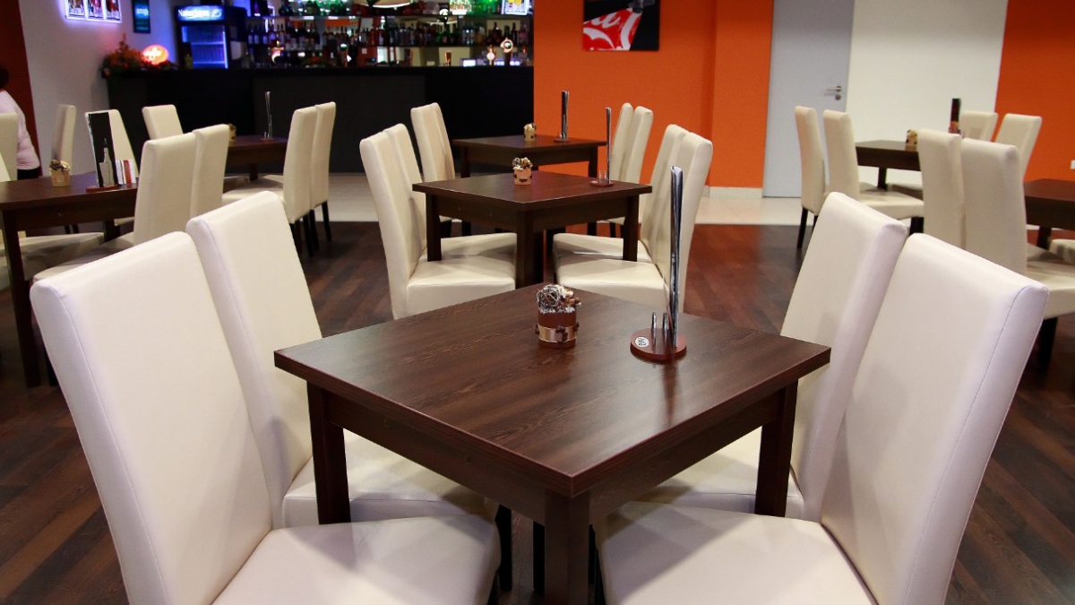 IH Café + előcsarnok