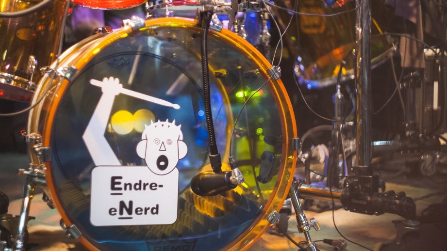 ÉRTEM ÉN, HOGY VILLANYDOB, DE MITŐL SZÓL? - ENERD / THE HYBRID DRUMMER (BUNDA ZSUZSANNA) - 2019 12 09
