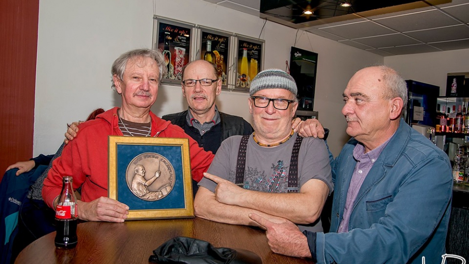 „Ezüst Nyár” LGT TRIBUTE ZENEKAR koncert és SIPOS ZOLTÁN EMLÉKÉREM átadás (Hegyeshalmi Zoltán) - 2019 10 30