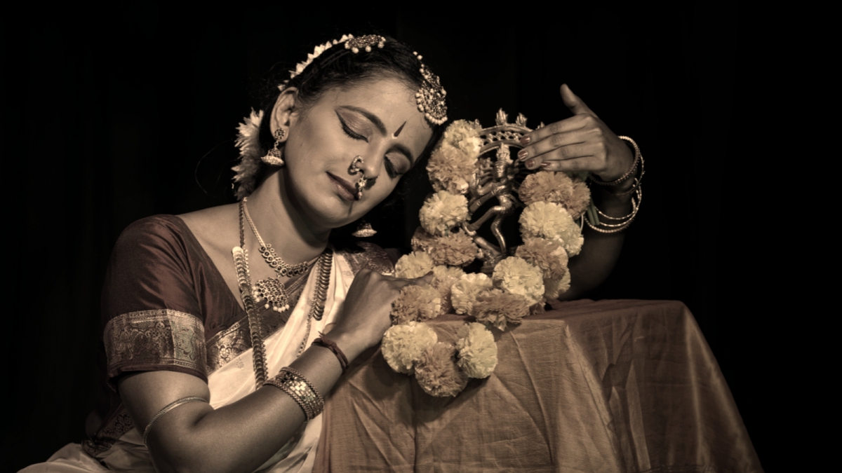 Manthan: Istenek meséi - Soumya Sharma és a Kala Sangam Tánccsoport dél-indiai táncelőadása